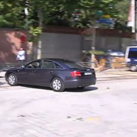 "Una vez que observé que el individuo no podía abrir la puerta del President intentamos avanzar"