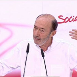 Rubalcaba dice que cada voto al PSOE será "un candado" al cajón en el que el PP ha escondido su reforma del aborto