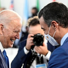 Biden y Sánchez en la cumbre del G20. (EFE/EPA/Riccardo Antimiani)