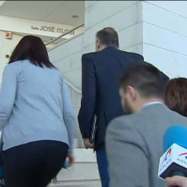 Ana Botella advierte a Aguirre:"La ley es igual para todos"