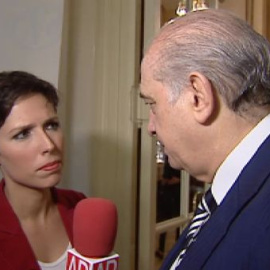 Fernández Díaz: "Si al atravesar la primera valla se está en España, ¿para qué hay una segunda?"