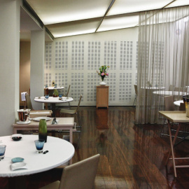 interior del restaurante Riff en Valencia, que cuenta con una estrella Michelin.