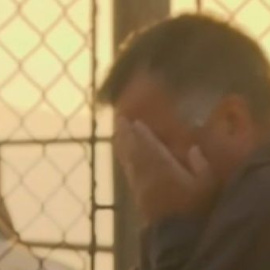 El fuego obliga a desalojar a 10.000 personas en Chile