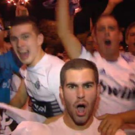 Miles de personas celebran en la Cibeles la Copa del Rey del Real Madrid