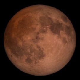 Eclipse total lunar que inaugura una tétrada de eclipses