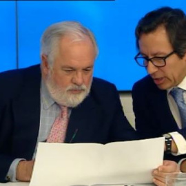 Arias Cañete se aferra a su cartera 