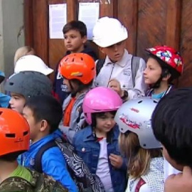 Los cascos invaden las aulas de un cole valenciano