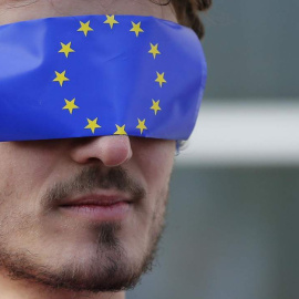 Más protección para los denunciantes y alertadores en la UE. REUTERS