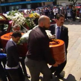 Aplausos para despedir a Yago Lamela