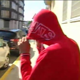 En libertad con cargos el tuitero que hizo apología del asesinato de Isabel Carrasco 