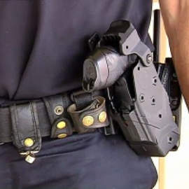 Pistola Taser para los policías en Cataluña a pesar de su polémica