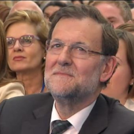 Rajoy: "¿Hay un solo español que piense que aquellos que dejaron España al borde del rescate europeo pueden traer la recuperación?"