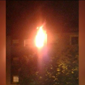 Un niño muerto y otros dos menores muy graves en un incendio en Sevilla