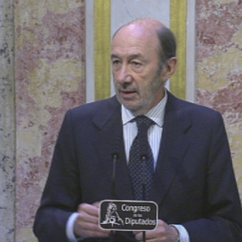 Rubalcaba sale de nuevo a escena