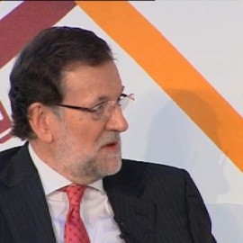 Rajoy: "La monarquía tiene apoyo mayoritario, y al que no le guste, que plantee una reforma de la Constitución"