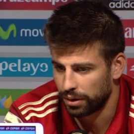 Piqué sobre Cesc: "Espero que continúe con nosotros"