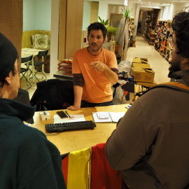 Lagarder recibe a dos solicitantes sin techo