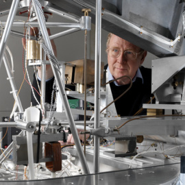 El prototipo del kilogramo de París se convierte en una reliquia