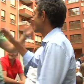 Los 4 aspirantes a liderar el PSOE buscan avales