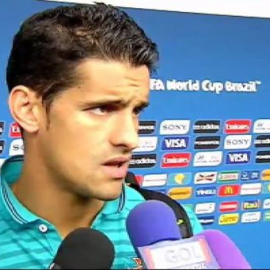 Los jugadores de la selección portuguesa, muy enfadados con el árbitro