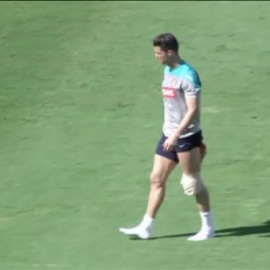 Cristiano abandona el entreno con una bolsa de hielo en la rodilla