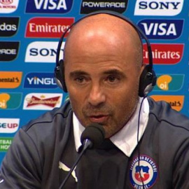 El seleccionador chileno dice que "ningún momento es bueno para jugar contra España"