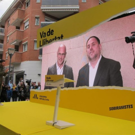 Romeva i Junqueras al míting de Cambrils. EUROPA PRESS