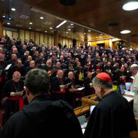 El Papa Francisco, durante la cumbre en el Vaticano. REUTERS
