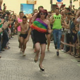 Los tacones 'vuelan' en Chueca por la libertad