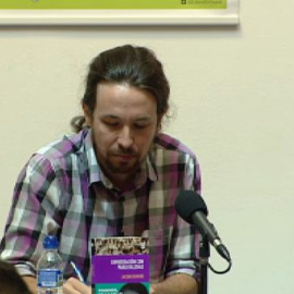 Pablo Iglesias a Aguirre: "Decir que alguien forma parte del entorno del terrorismo, no es una crítica, es una infamia"