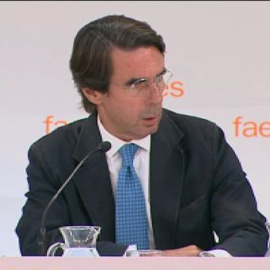Aznar: "Esa política Living behind the scenes una doctrina recomendable para un presidente retirado"
