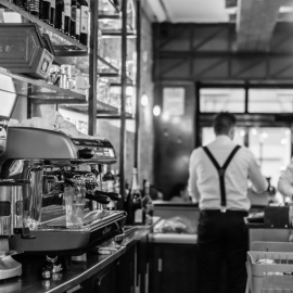 El peso laboral de la hostelería en España duplica al de Italia, Francia o Alemania