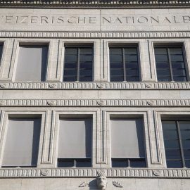 Fachada del Banco Nacional de Suiza, en Zurich. REUTERS/Arnd Wiegmann
