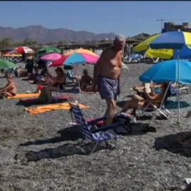 Los buzos encuentran una motocicleta en el fondo del mar en la costa de Granada 