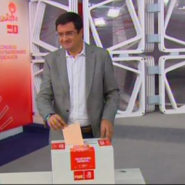 "Acometemos un proceso de renovación con el voto de todos los militantes"