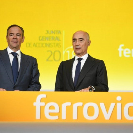 El presidente de Ferrovial, Rafael del Pino, y su consejero delegado, Íñigo Meira. E.P.