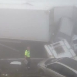 Arriesgó su vida para evitar más colisiones