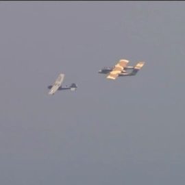 Miles de personas han disfrutado en Gijón de las acrobacias de un Festival Aéreo