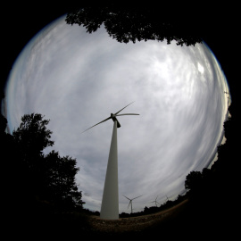 Aerogeneradores de Iberdrola en el parque eólico de Moranchon (Guadalajara). REUTERS / Sergio Perez