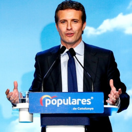 La imagen de Pablo Casado que recuerda a un anuncio de compresas (lo dice Máximo Pradera)