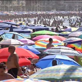 Lleno en el puente de agosto