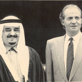 El rey emérito Juan Carlos I con Fahd bin Abdulaziz Al Saud. / EFE