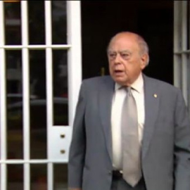 "No tenéis vergüenza" con estas palabras salían a la calle Pujol y su mujer