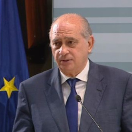 Fernández Díaz abre la puerta a la prohibición del burka en los espacios públicos
