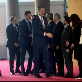 Felipe VI, Pedro Sánchez y  Quim Torra, junto a la ministra de Economía, Nadia Calviño, durante la inauguración de la XIX edición del Mobile World Congress (MWC). EFE/Quique García
