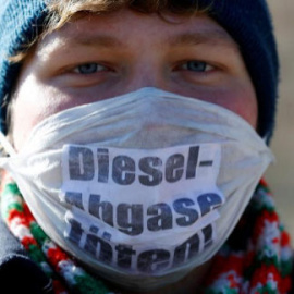 La norma que prepara el Gobierno incide en la importancia de promocionar la movilidad sin emisiones - Reuters