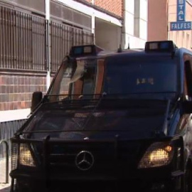 Crece la violencia y la tensión en los alrededores de la casa okupa de ultraderecha del barrio madrileño de Tetuán