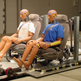 Maniquíes de pruebas de coches