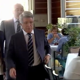 Florentino Pérez y Enrique Cerezo, juntos antes del derbi