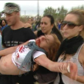 Una mujer herida durante los enfrentamientos entre manifestantes y vecinos de Tordesillas
